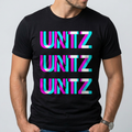 Schwarzes Techno T-Shirt „UNTZ" im Neon-Glitch-Look mit Pink-Türkis-Effekt als Frontprint