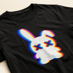 Techno Bunny Festival Shirt, Produktansicht – schwarzes Rave T-Shirt mit Glitch-Hase