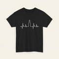 Schwarzes Bier-Shirt mit EKG-Linie und Bierflasche – Frontprint