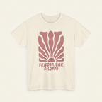 „Frieden, Bier & Sonne“ Festival Shirt, Produktansicht – Open-Air T-Shirt in Weiß und Naturbeige